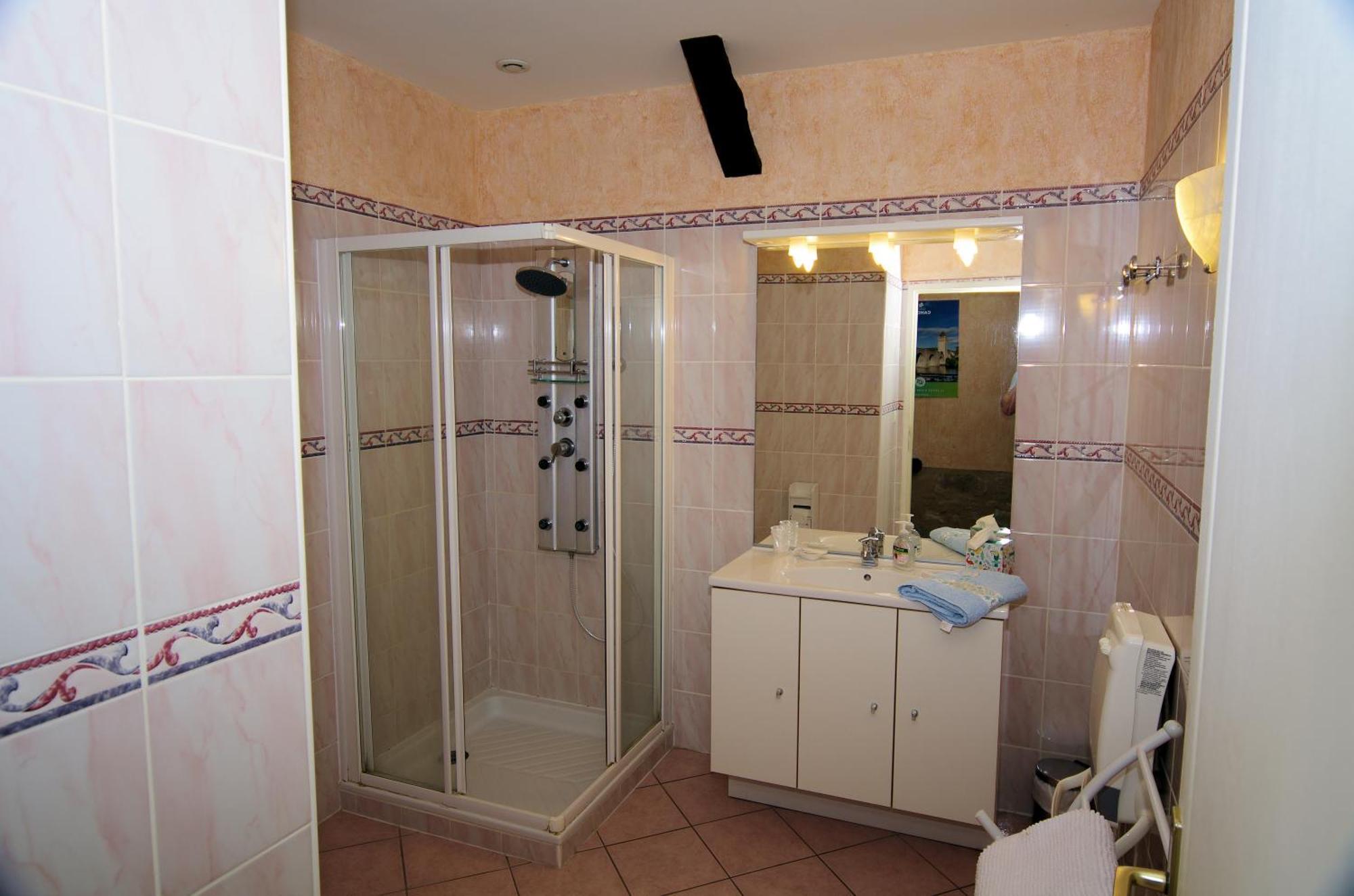 Le domaine de l'Escadasse Faycelles Extérieur photo